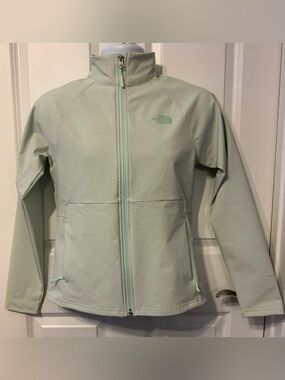 The North Face Women's Mint Green Full-Zip Utility Softshell Jacket